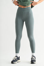 Load image into Gallery viewer, Emma Leggings
