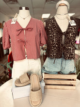 Load image into Gallery viewer, Leopard Vest
