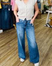 Load image into Gallery viewer, Henna Jeans
