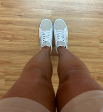 Load image into Gallery viewer, star sneakers
